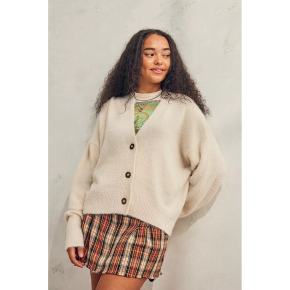 Urban Outfitters Sweaters - Urban Outfitters Thea Fuzzy Knit Slouchy Cardigan Sweater Women's XS Oversized